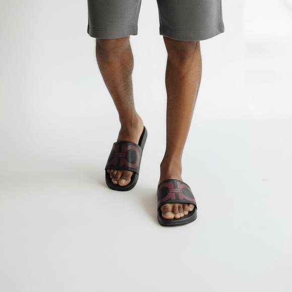 Men's FERRAGAMO Groove 2 Black and Maroon Gancini Pool Slide Sandals - Picture 3 of 10